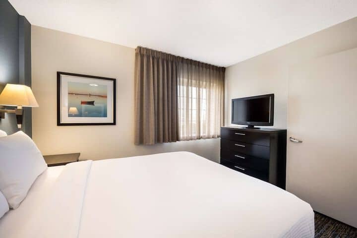 Room 4 of 21